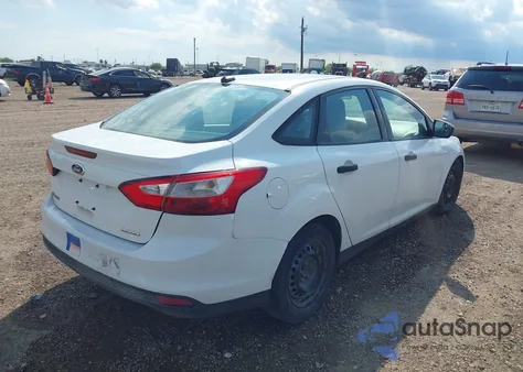 2014 Ford Focus S from USA, damaged, VIN 1FADP3E20EL419695